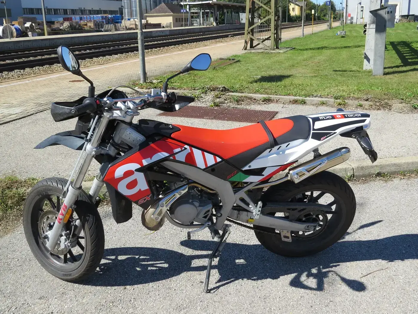 Aprilia SX, trail — vue extérieure