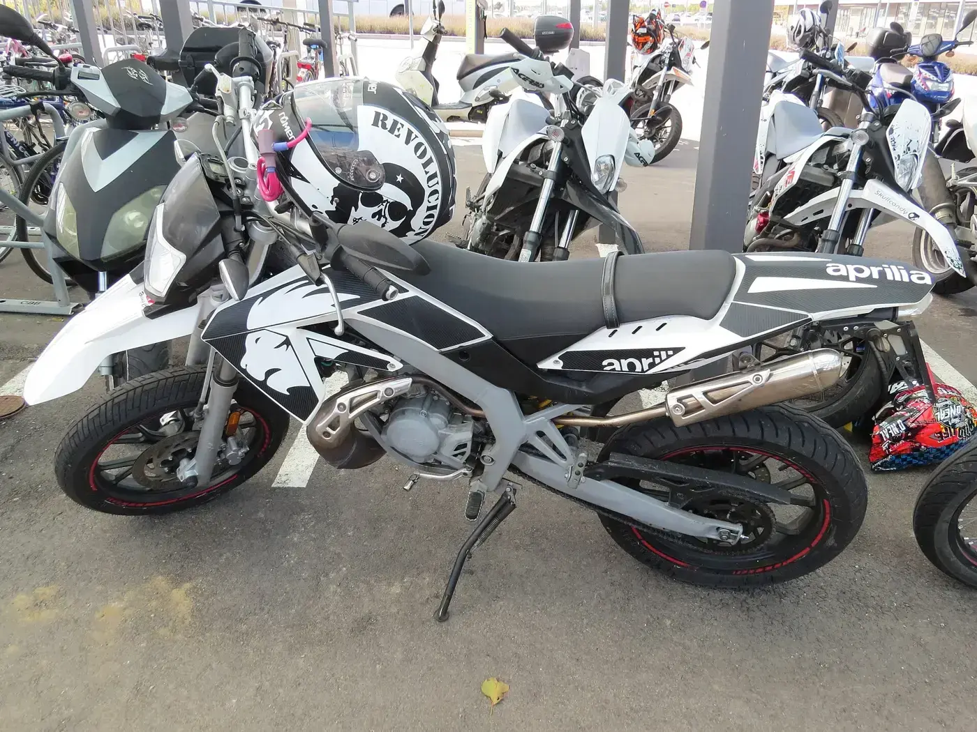 Aprilia SX, trail — vue extérieure