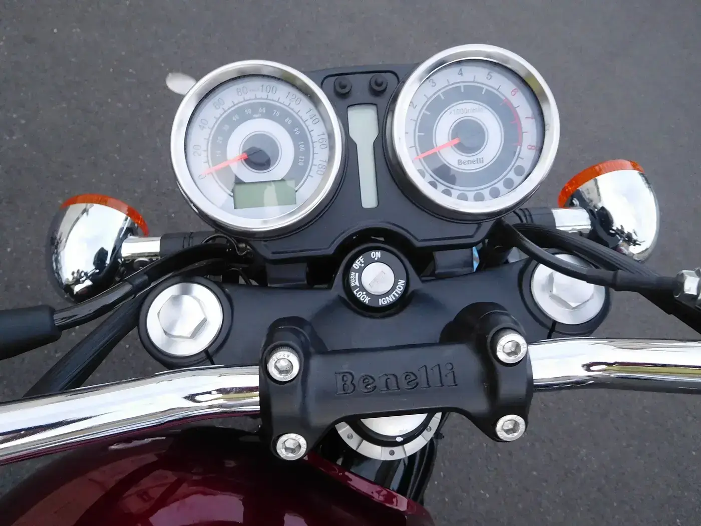 Benelli Imperiale, custom — vue extérieure