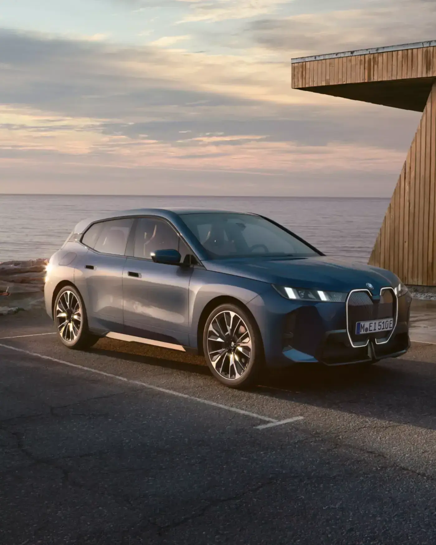 BMW iX