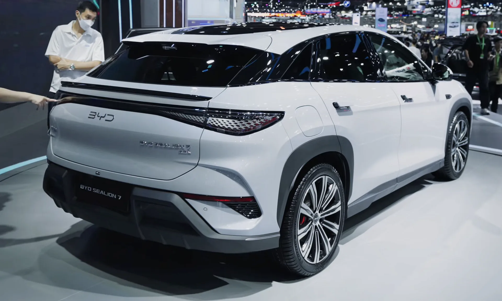 BYD sealion 7