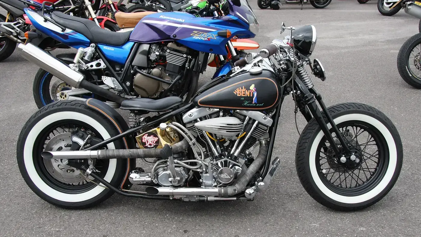 Harley-Davidson Low Rider, custom — vue extérieure
