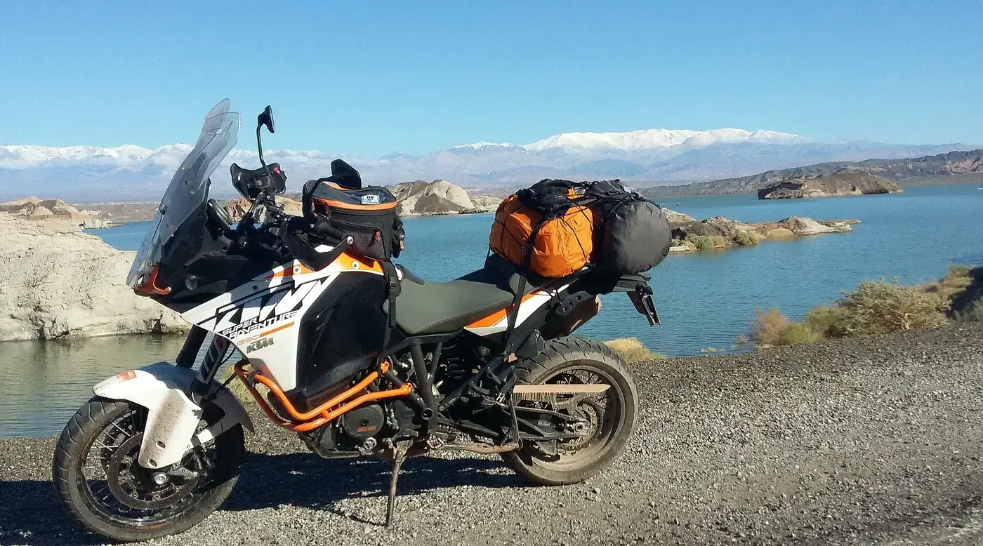 KTM 1290 SUPER ADVENTURE S, trail — vue extérieure