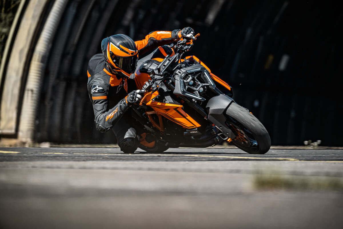 KTM 1390 SUPER DUKE R