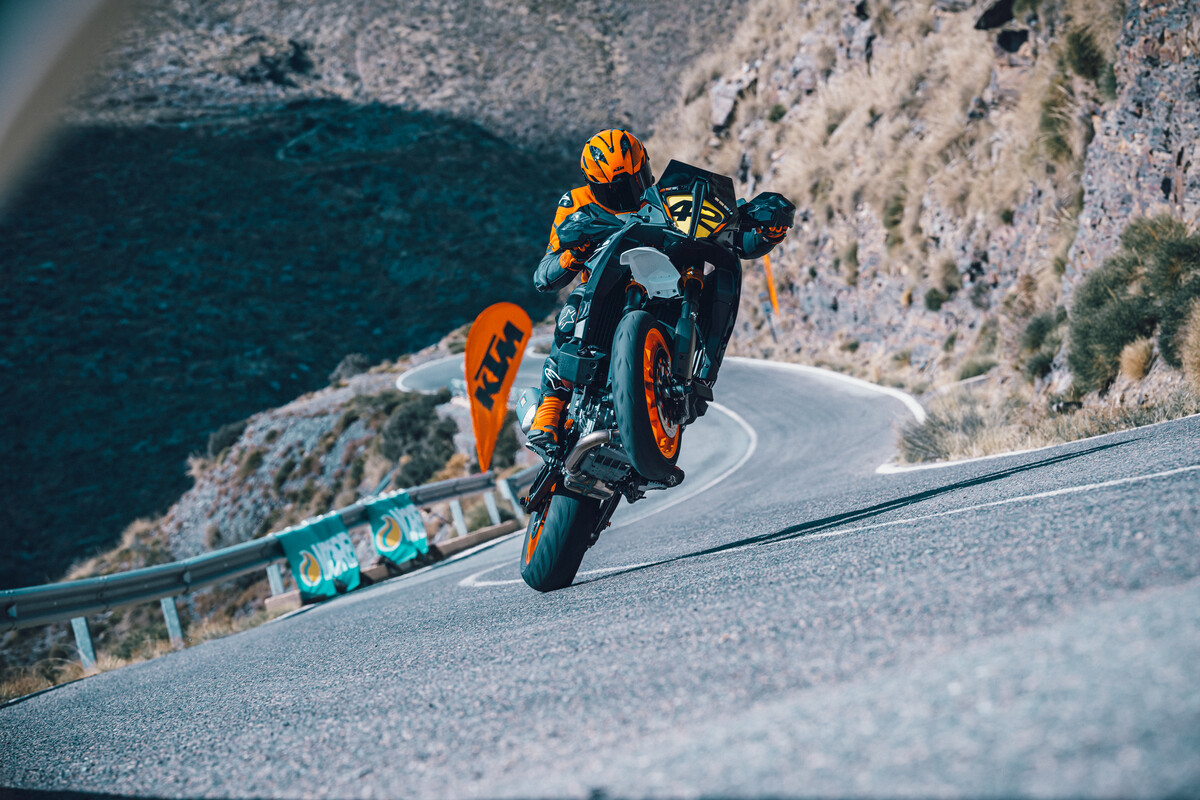 KTM 890 SMT