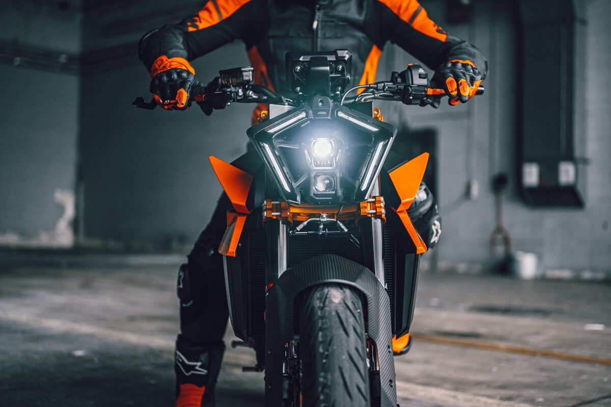 KTM 990 DUKE