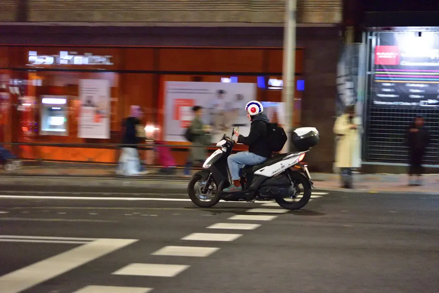 Kymco Agility, scooter — vue extérieure