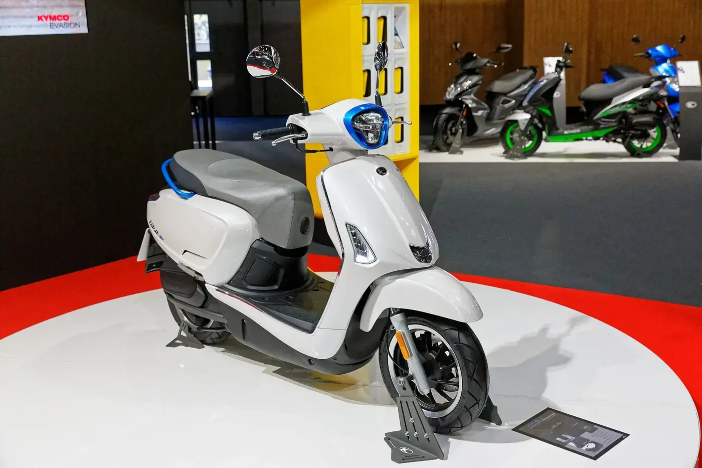 Kymco Like, scooter — vue extérieure