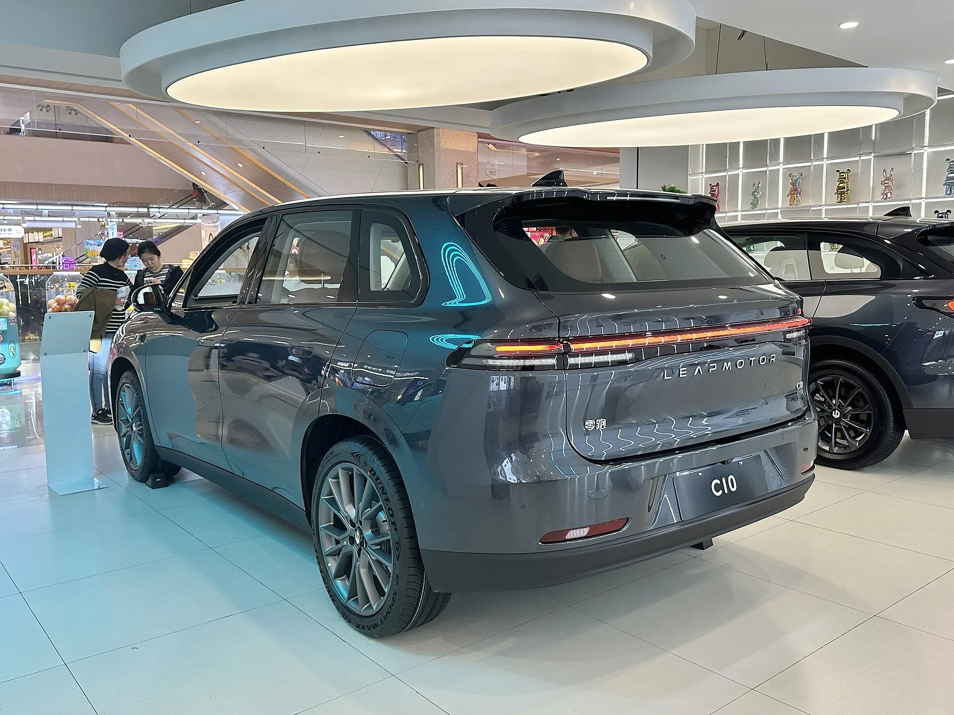 Leapmotor C10