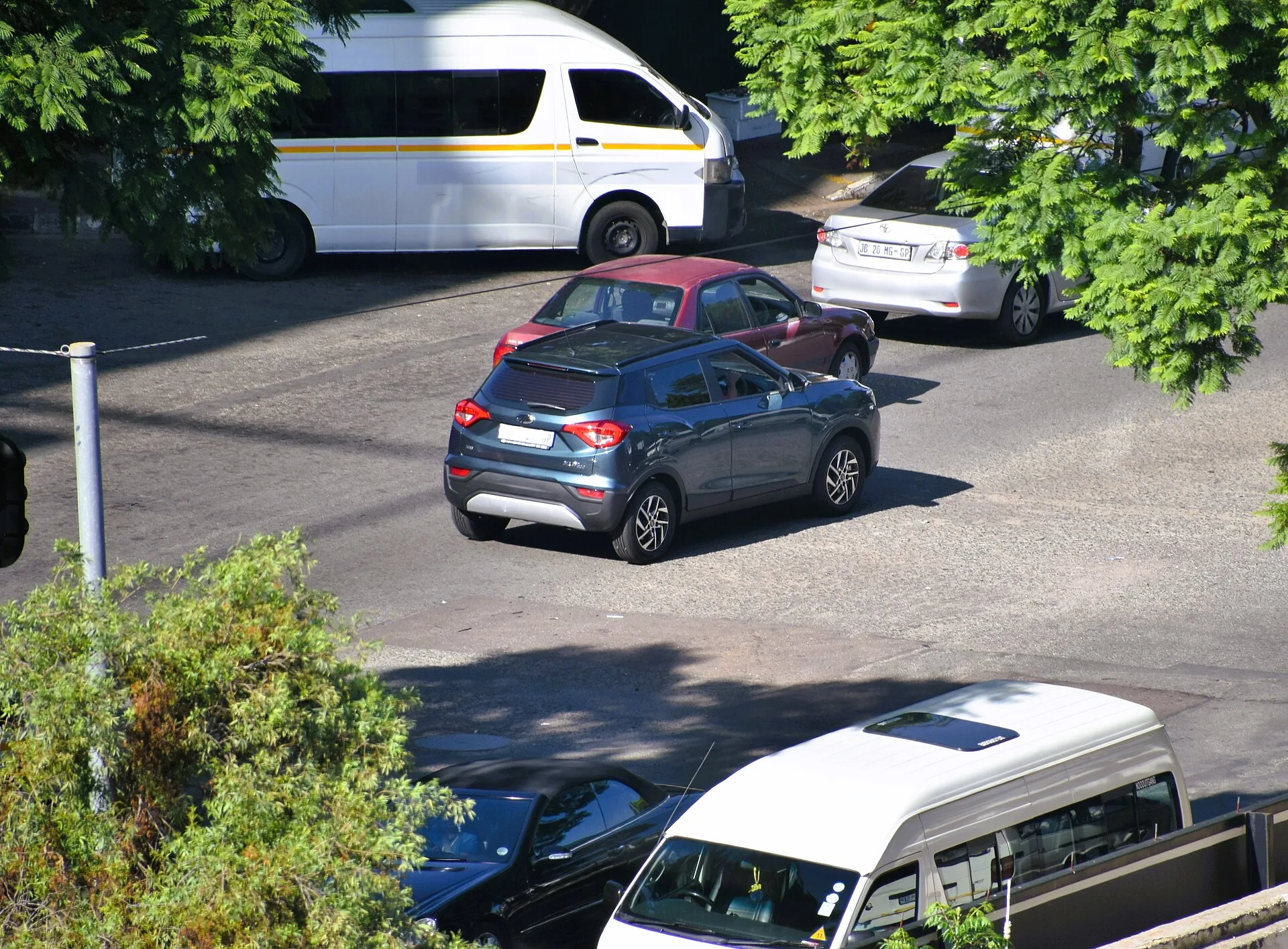 Mahindra XUV 300
