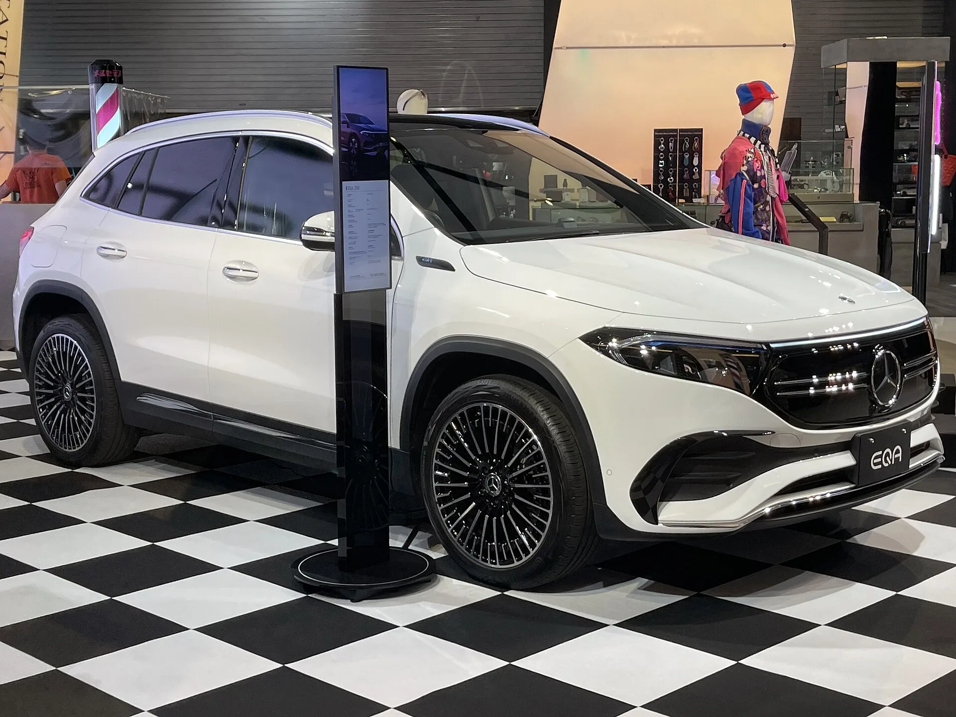 Mercedes-Benz EQA