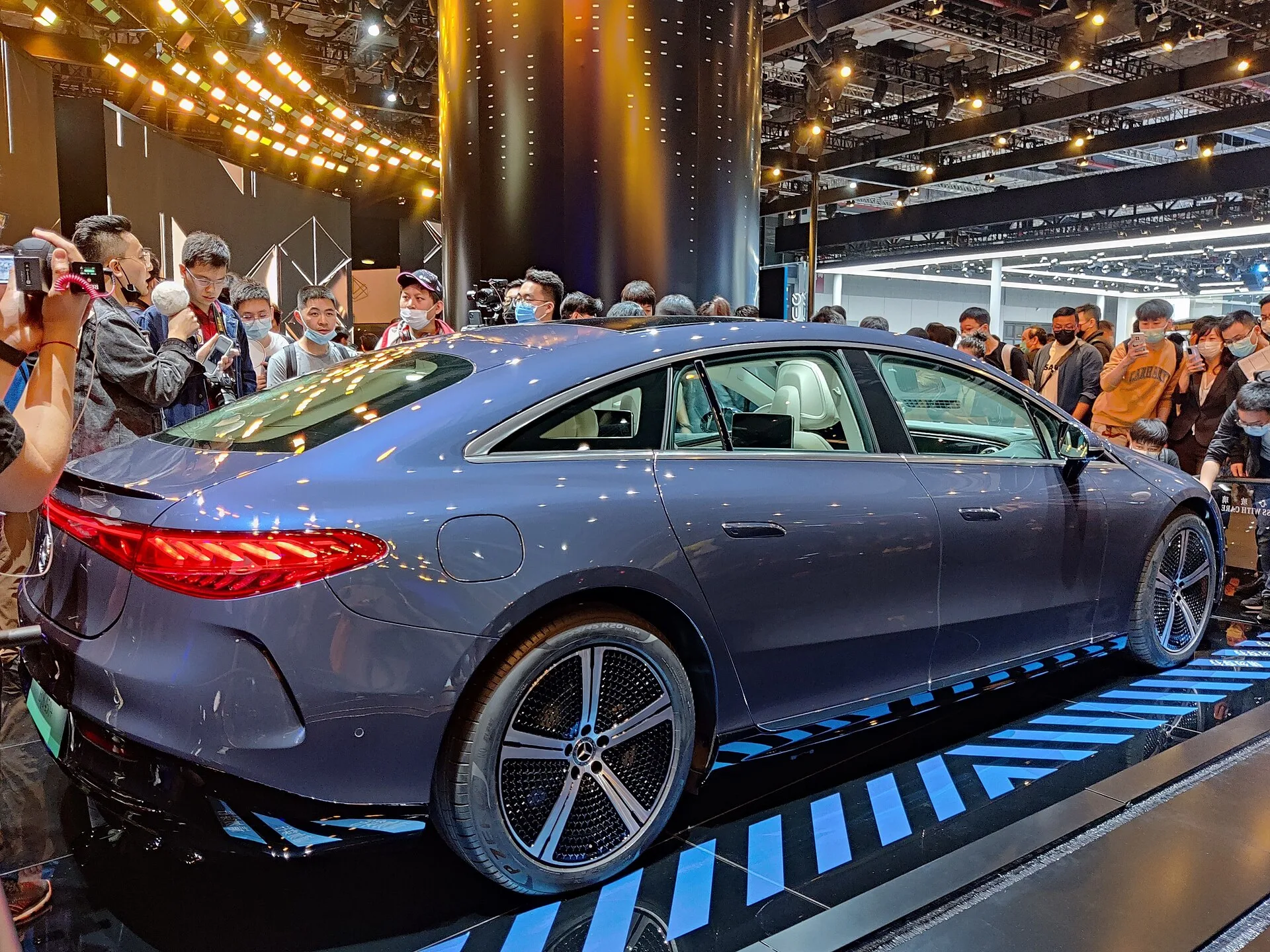 Mercedes-Benz EQS