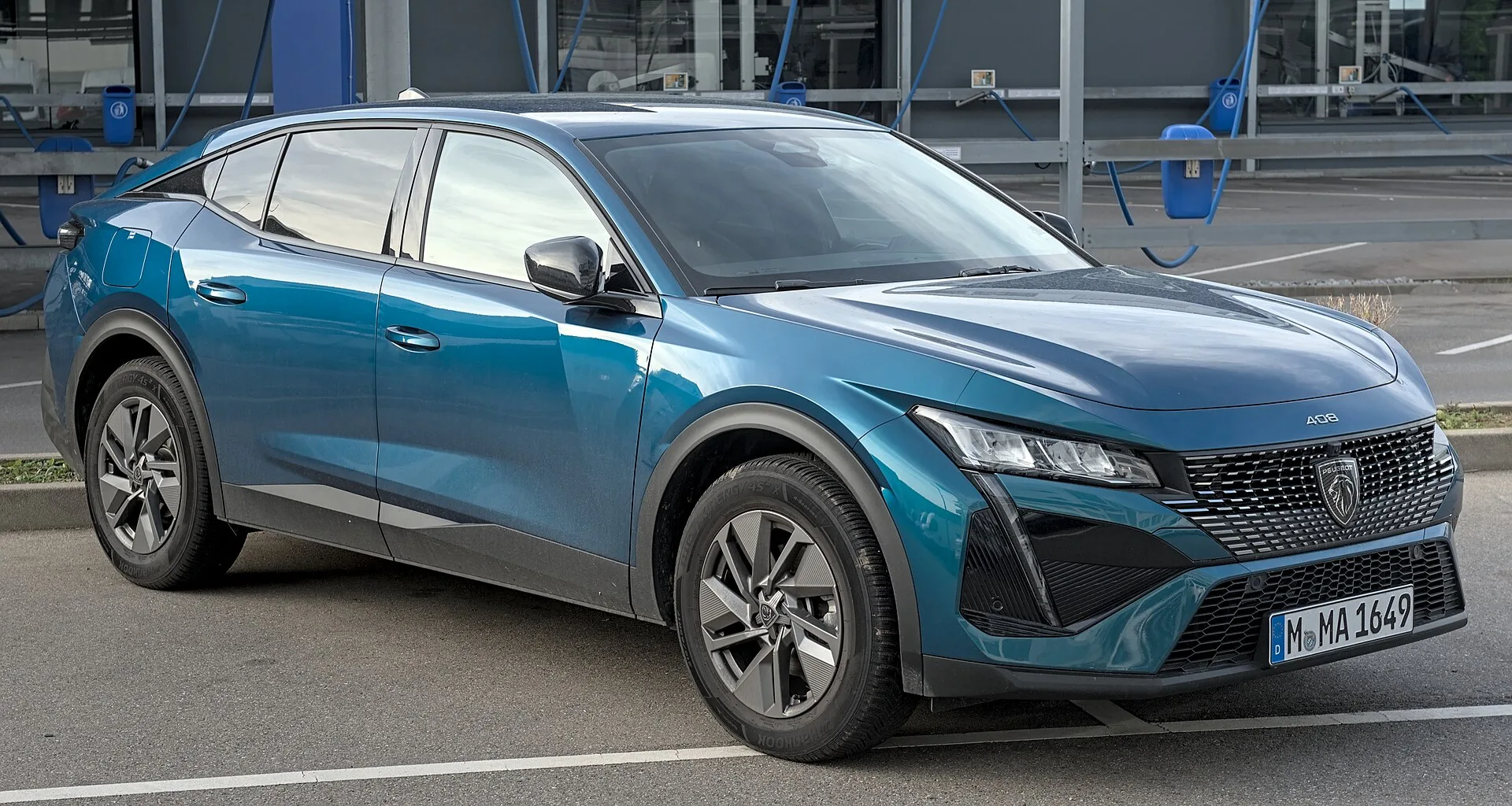 Peugeot 408
