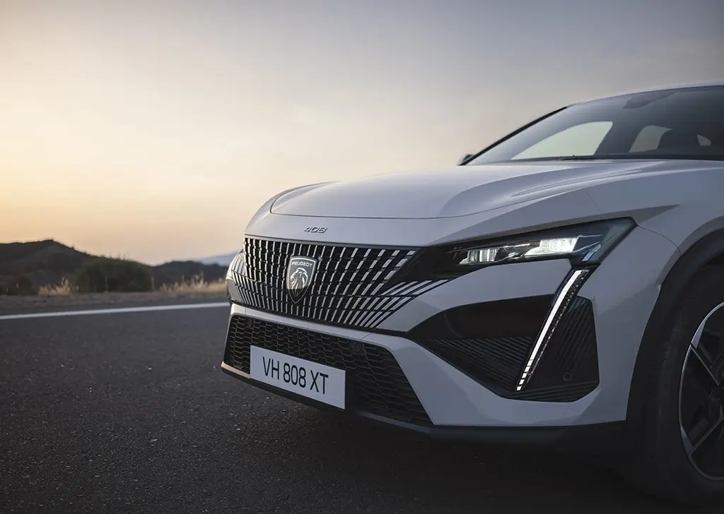 Peugeot 408