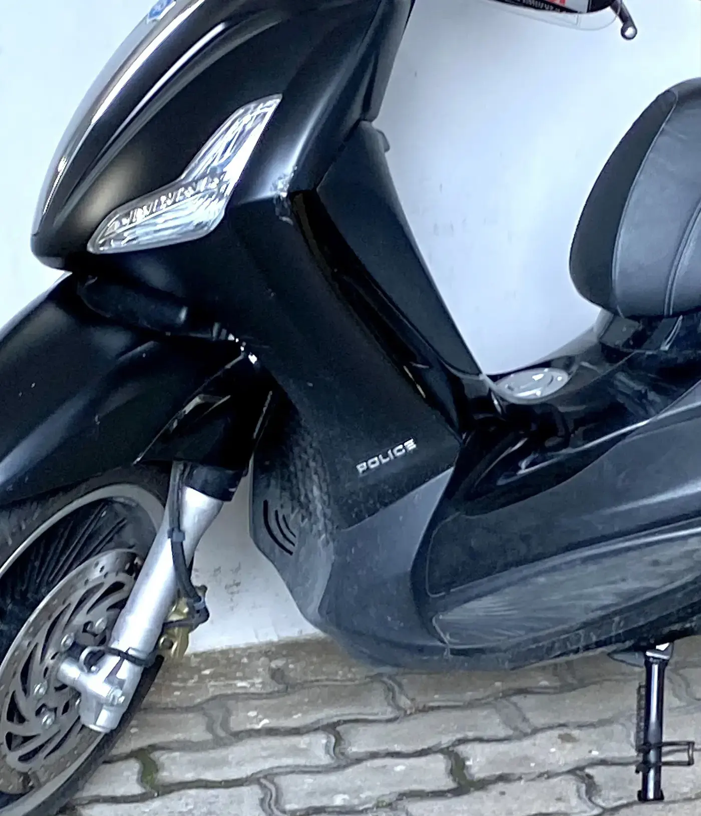 Piaggio Beverly, scooter — détail
