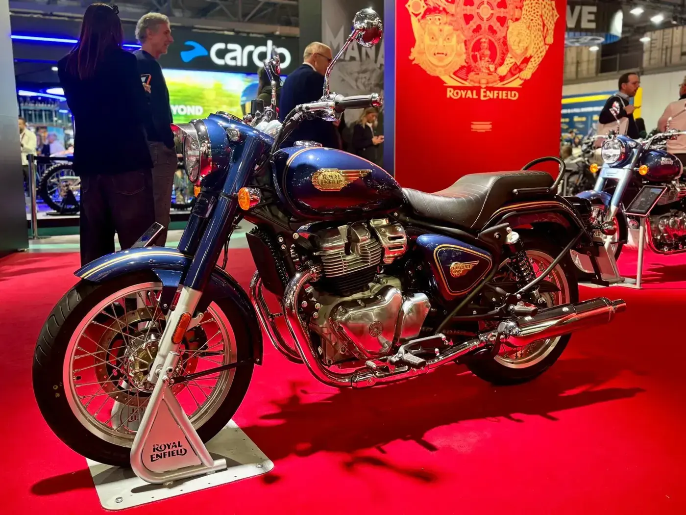 Royal Enfield Bullet, custom — vue extérieure
