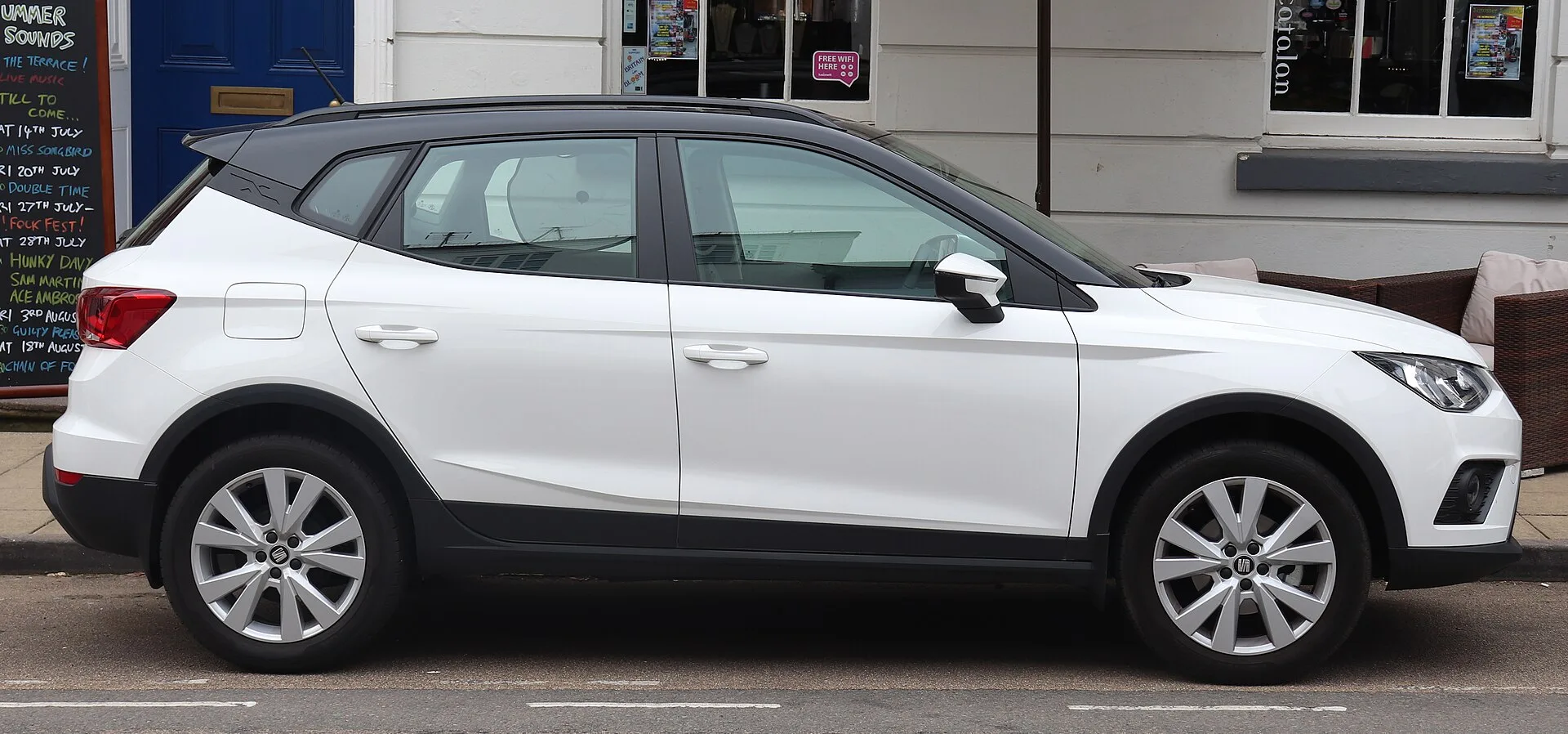 Seat Arona