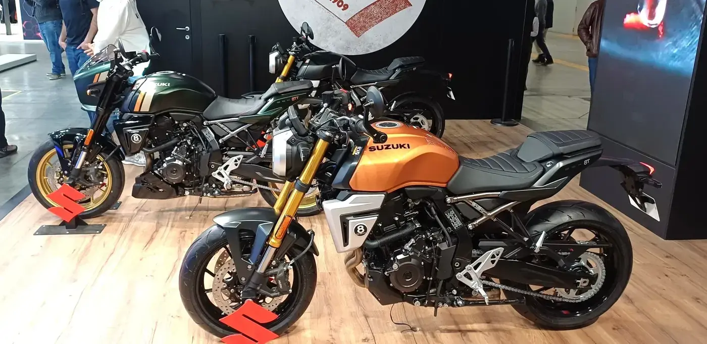 Suzuki GSX, roadster — vue extérieure