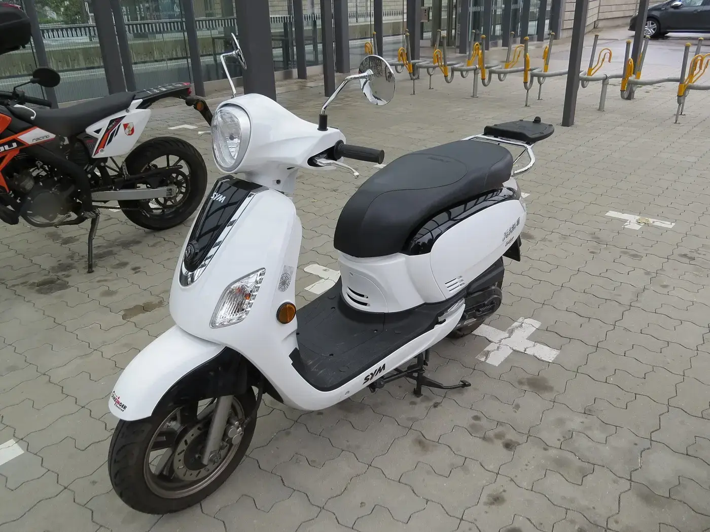 SYM Fiddle, scooter — vue extérieure