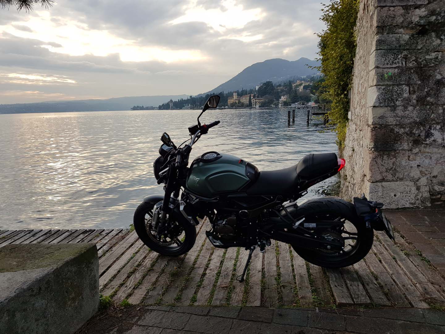 Voge 300 AC