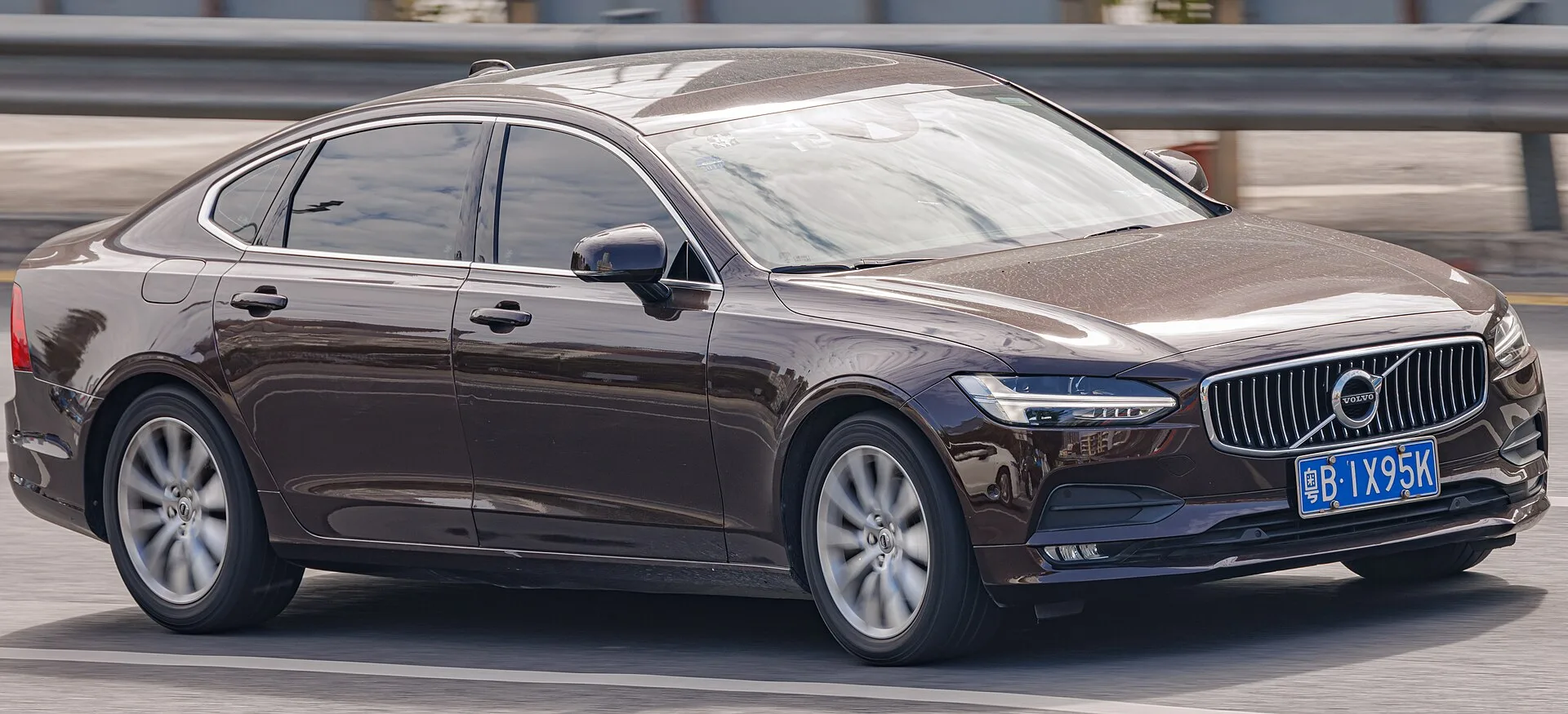 Volvo S90
