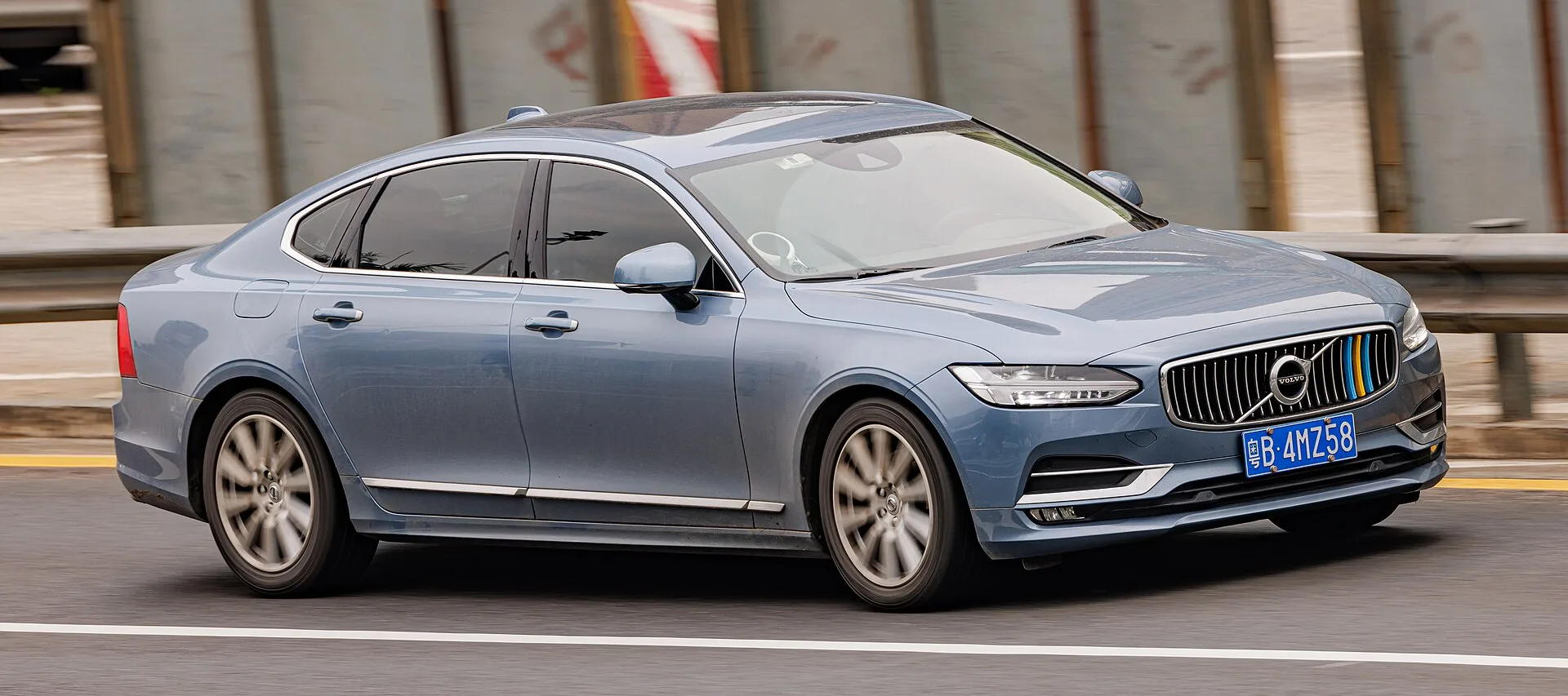 Volvo S90
