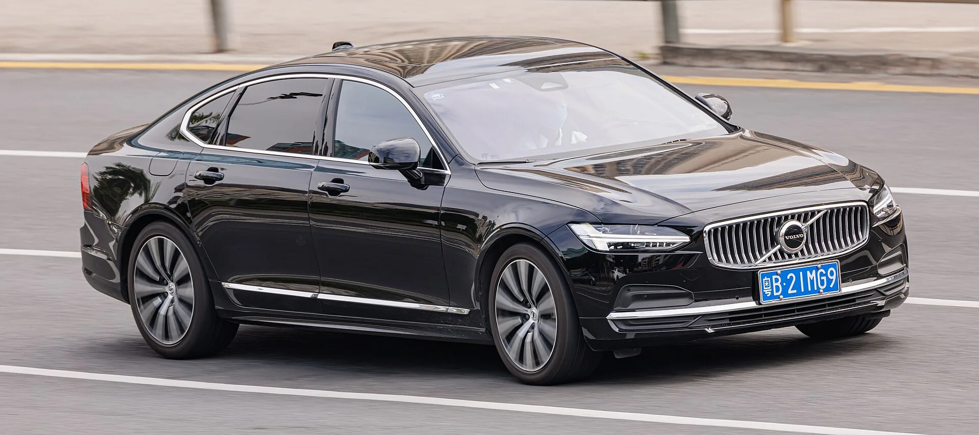 Volvo S90