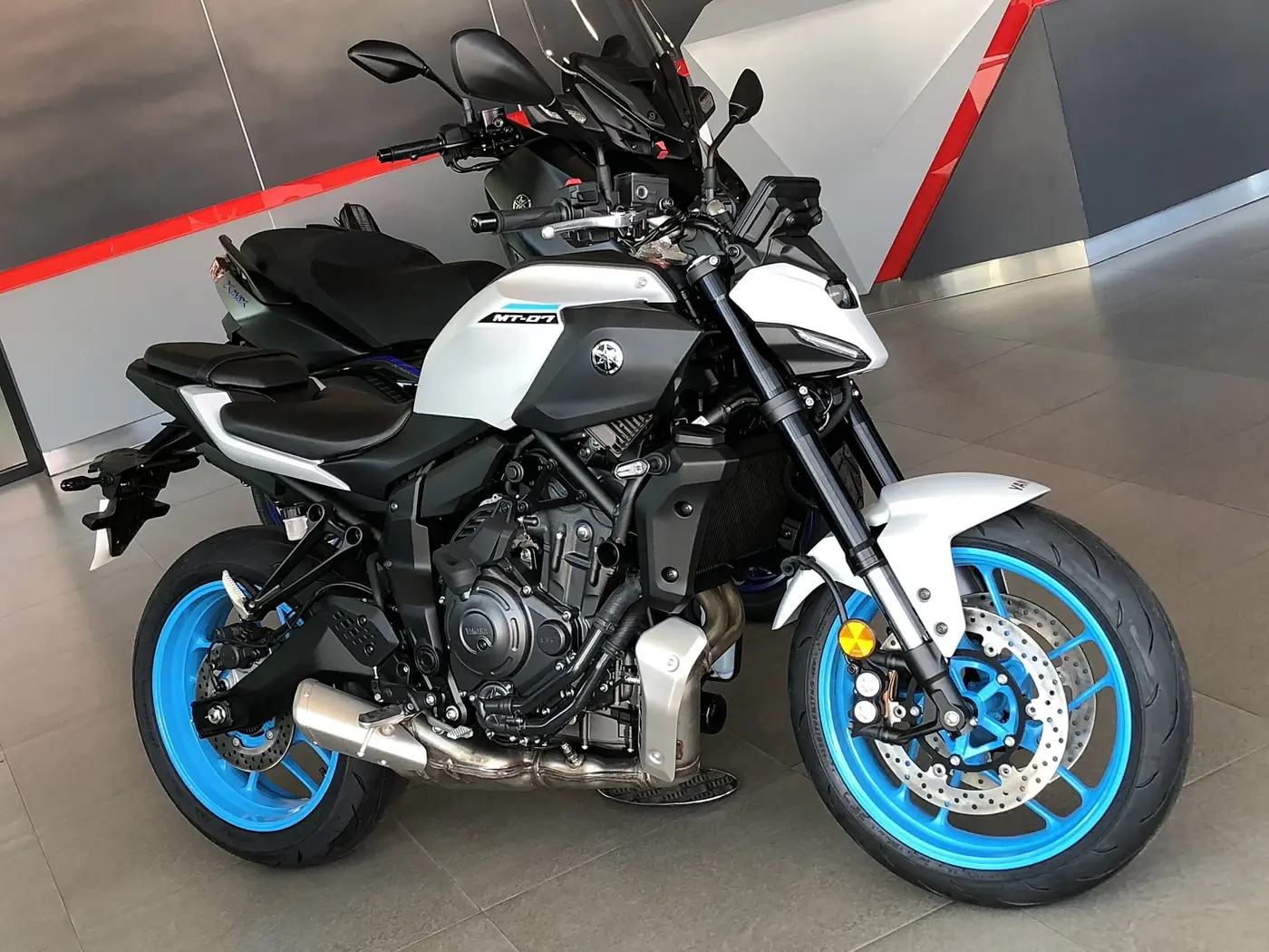Yamaha MT-07, roadster — vue extérieure
