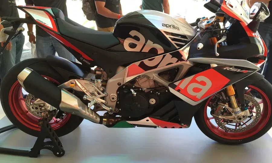 Aprilia RSV4
