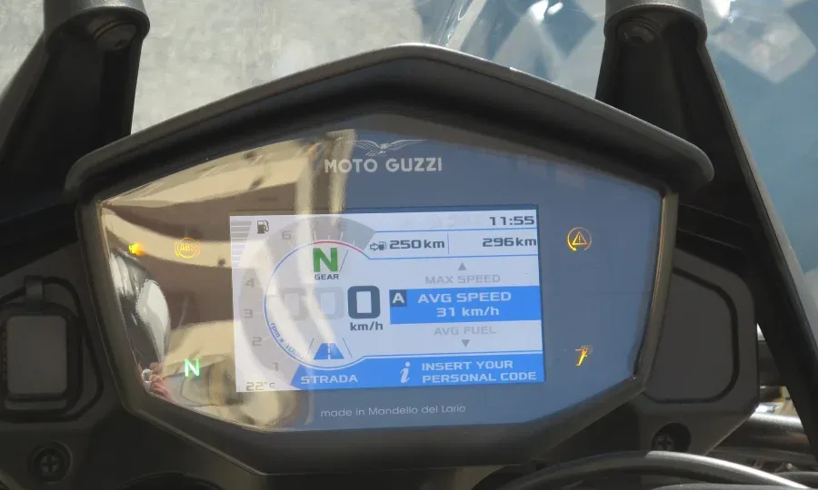 Moto Guzzi V85