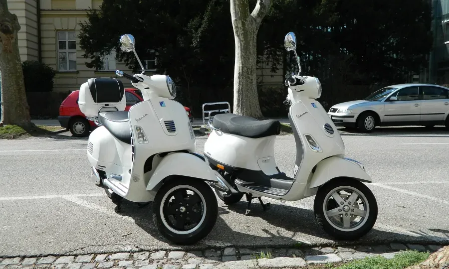 Vespa GTS